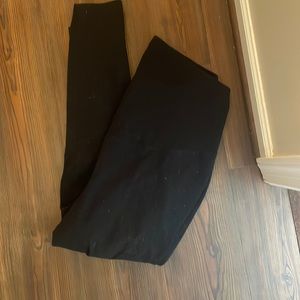 Old navy black XL MATERNITY leggings ankle length